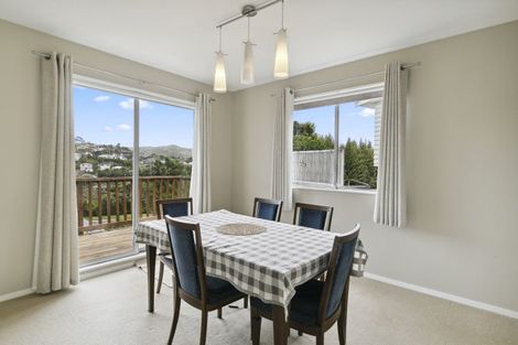 Photo of property in 12 Mcmahon Way, Paparangi, Wellington, 6037