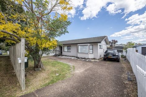 Photo of property in 33 Everglade Drive, Goodwood Heights, Auckland, 2105