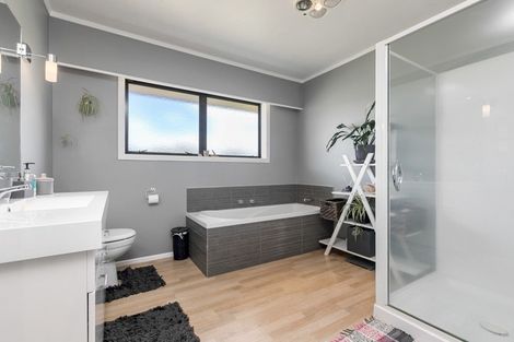 Photo of property in 50 Macloughlin Drive, Te Puke, 3119