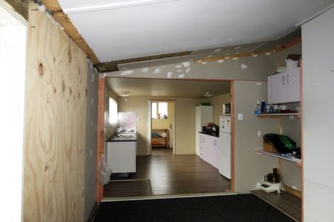 Photo of property in 127 Peel Street, Westport, 7825