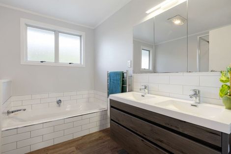 Photo of property in 620 Mcclure Street, Pirongia, 3802