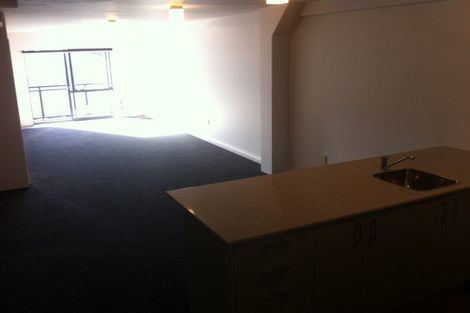 Photo of property in 8 Torrens Terrace, Mount Cook, Wellington, 6011