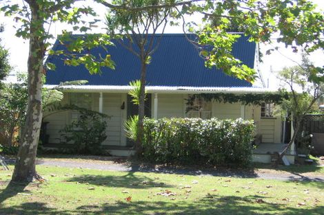 Photo of property in 25 Seabrook Avenue, New Lynn, Auckland, 0600