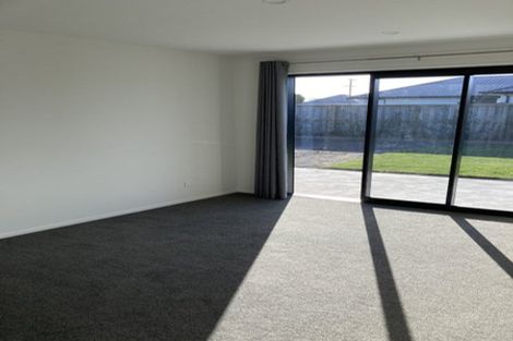 Photo of property in 1 Merino Crescent, Amberley, 7410