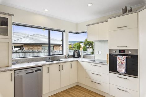 Photo of property in 18 Sunburst Court, Paraparaumu Beach, Paraparaumu, 5032