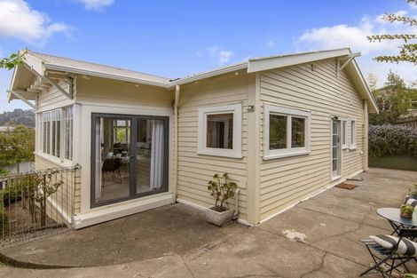 Photo of property in 23 Tipahi Street, Nelson South, Nelson, 7010