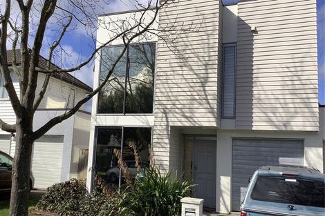 Photo of property in 26 Phar Lap Crescent, Takanini, 2112
