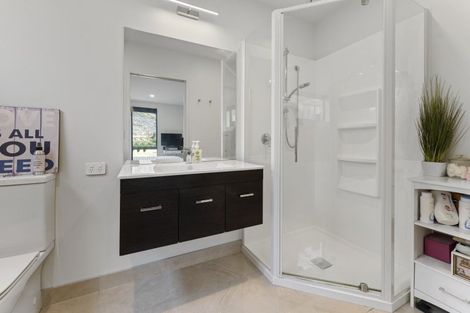 Photo of property in 22 Huxley Place, Lake Hayes, Queenstown, 9304