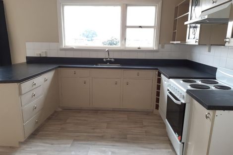 Photo of property in 46 Oriana Crescent, Hornby, Christchurch, 8042