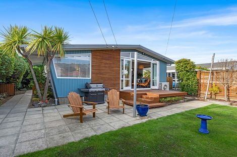 Photo of property in 71 Main Road, Redcliffs, Christchurch, 8081