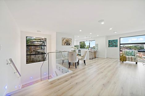 Photo of property in 11 Tawapou Close, Massey, 0614