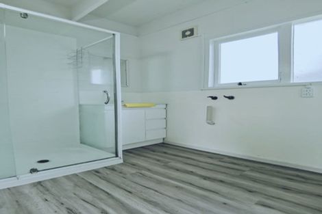 Photo of property in 2/39 Rathgar Road, Henderson, Auckland, 0610