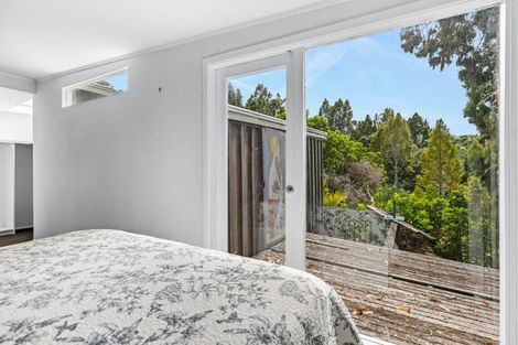 Photo of property in 2a Opou Road, Titirangi, Auckland, 0604