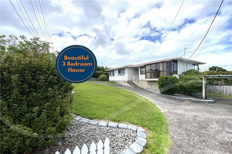 Photo of property in 42 Savoy Road, Glen Eden, Auckland, 0602