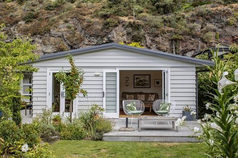 Photo of property in 2 Heberden Avenue, Sumner, Christchurch, 8081