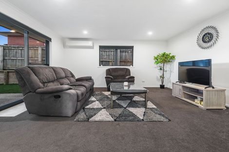 Photo of property in 12u2 Onukutara Place, Huntington, Hamilton, 3281