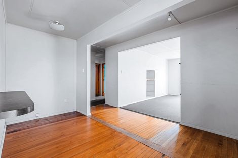 Photo of property in 4 Kauri Drive, Wairakei, Taupo, 3332