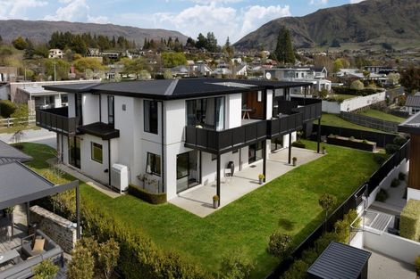Photo of property in 14 Primary Lane, Wanaka, 9305