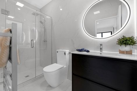 Photo of property in 11 Seagreen Avenue, Rosehill, 2113