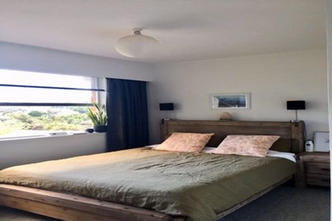Photo of property in 2/108 Canongate Street, Birkdale, Auckland, 0626