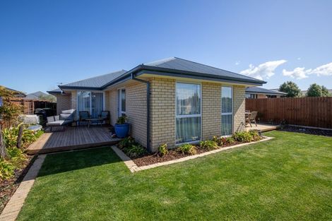 Photo of property in 9 Andesite Drive, Rolleston, 7614