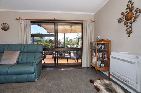 Photo of property in 19 Park View Avenue, Feilding, 4702