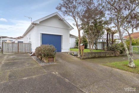Photo of property in 5 Hodgins Grove, Naenae, Lower Hutt, 5011