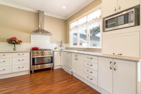 Photo of property in 20 Roa Road, Fendalton, Christchurch, 8041