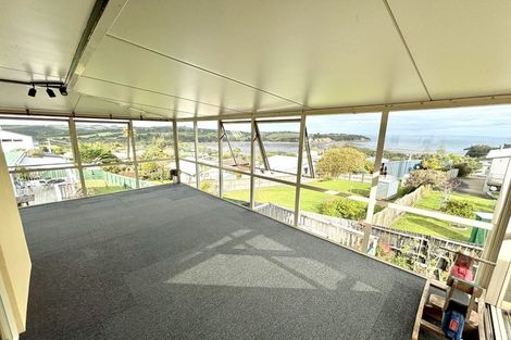 Photo of property in 49a Everard Avenue, Army Bay, Whangaparaoa, 0930