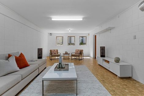 Photo of property in 9 Robin Lane, Browns Bay, Auckland, 0630