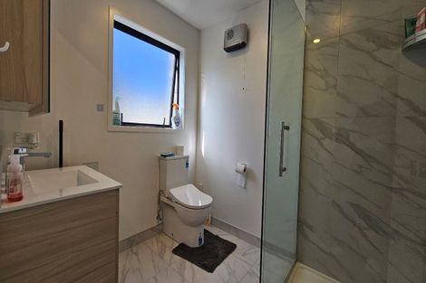 Photo of property in 11/10 Fathom Place, Te Atatu Peninsula, Auckland, 0610