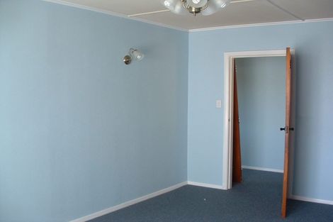 Photo of property in 44 Hindmarsh Street, Johnsonville, Wellington, 6037