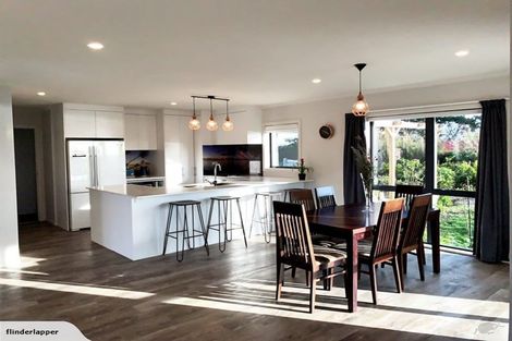 Photo of property in 17 Kauri Drive, Waiuku, 2123