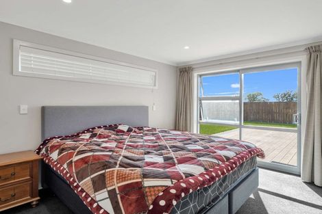 Photo of property in 5 Hydrangea Lane, Milson, Palmerston North, 4414