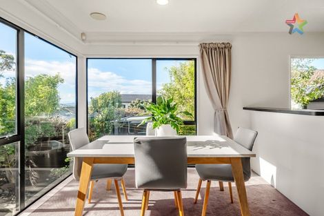 Photo of property in 21 Jasmine Grove, Maungaraki, Lower Hutt, 5010