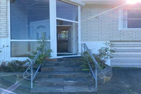 Photo of property in 21 Montana Avenue, Murrays Bay, Auckland, 0630