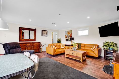Photo of property in 15 Auroa Road, Otakeho, Hawera, 4678