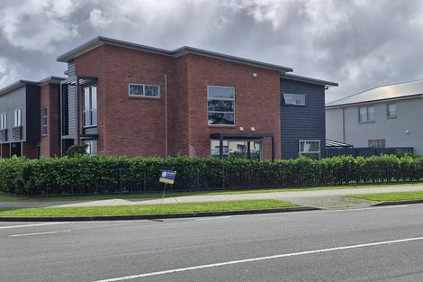 Photo of property in 64 Mettam Drive, Swanson, Auckland, 0614