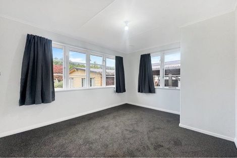 Photo of property in 1 Johnston Grove, Taita, Lower Hutt, 5011