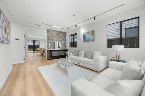 Photo of property in 39 Park Green Avenue, Rosehill, Papakura, 2113
