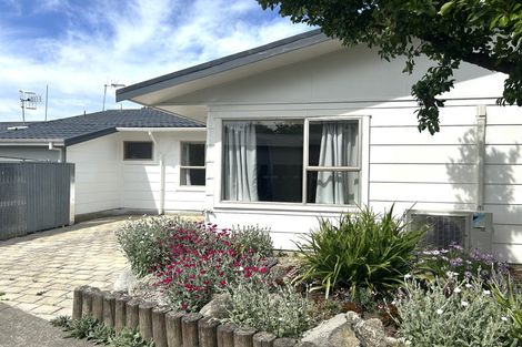 Photo of property in 2/17 Ranfurly Street, Tamatea, Napier, 4112