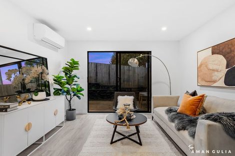 Photo of property in 26-28 Pomaria Road, Henderson, Auckland, 0610