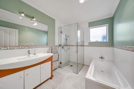 Photo of property in 37 Victoria Street, Hawera, 4610