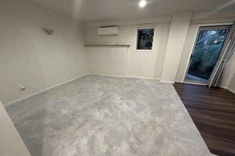 Photo of property in 77e Colwill Road, Massey, Auckland, 0614