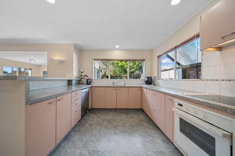Photo of property in 1/7 Camden Place, Papatoetoe, Auckland, 2025