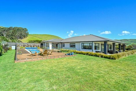 Photo of property in 63 Waipuka Road, Waimarama, Havelock North, 4294