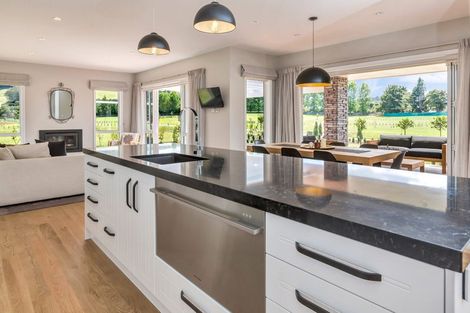 Photo of property in 46 Seven Oaks Drive, Kinloch, 3377