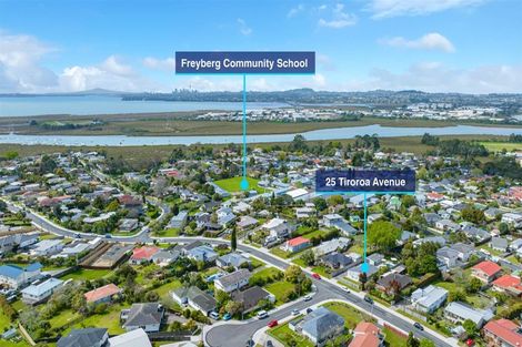 Photo of property in 25 Tiroroa Avenue, Te Atatu South, Auckland, 0610