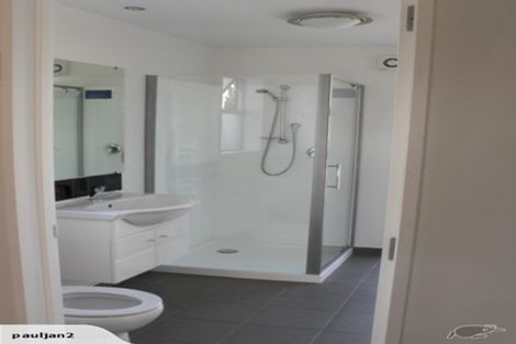 Photo of property in 2/55 Thackeray Place, Waltham, Christchurch, 8023