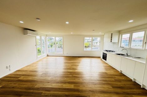 Photo of property in 52 Watts Road, Manurewa, Auckland, 2102